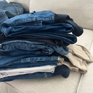 Maternity pants size small